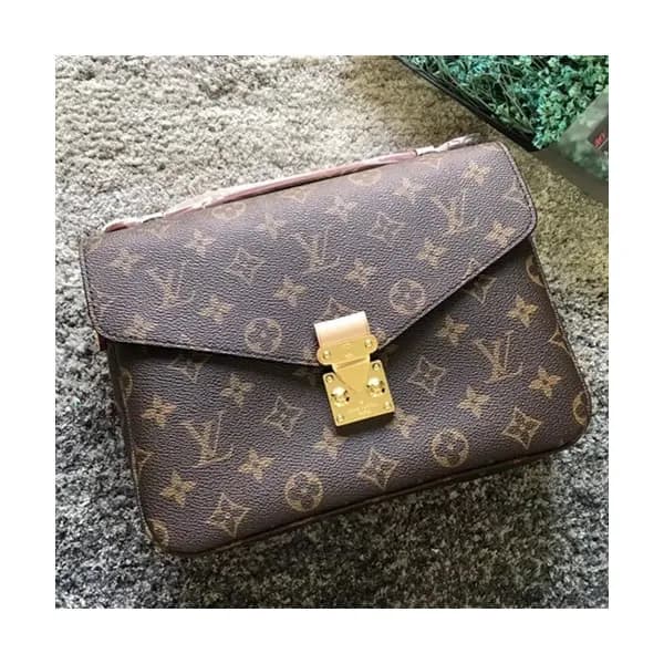 Louis Vuitton Pochette Metis MonogramTote Shoulder…
