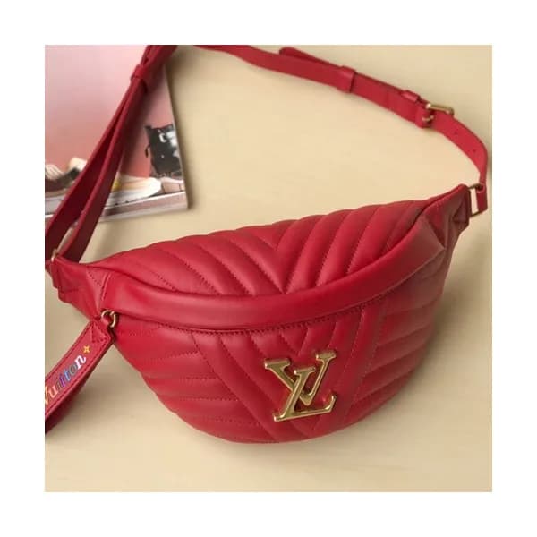 [HOT 잇템]Louis Vuitton 2019 Leather BUMBAG,37cm - 루… - 1