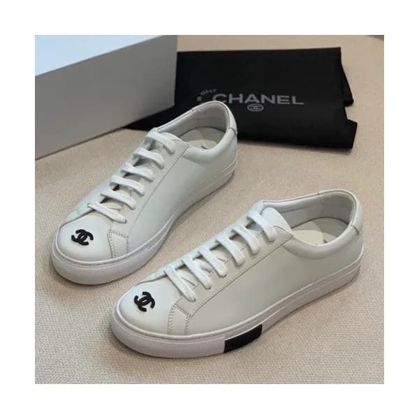 Chanel 2019 Ladies Leather Sneakers - 샤넬 2019 여성용 … - 1