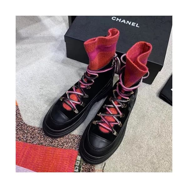 Chanel 2019 Ladies Suede & Leather Boots - 샤넬 2019… - 1