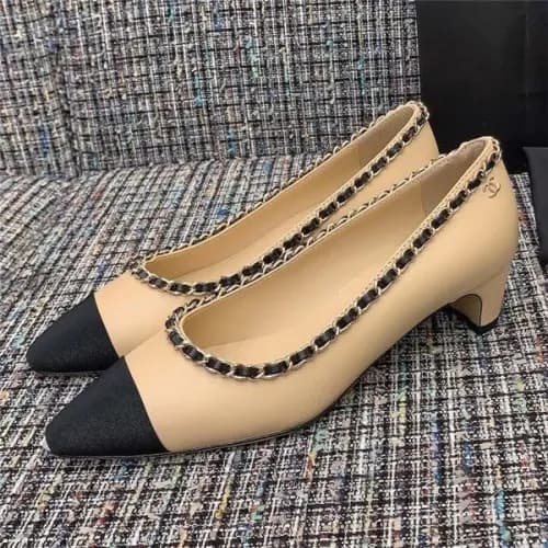 Chanel 2020 Women's Leather Middle Heel - 샤넬 2… - 1