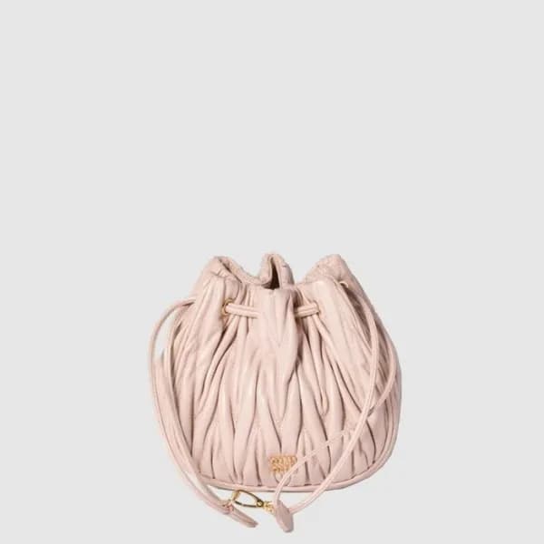 미우미우 여성 마테라쎄 나파 가죽 파우치 - Miumiu Womens Matelasse N… - 1