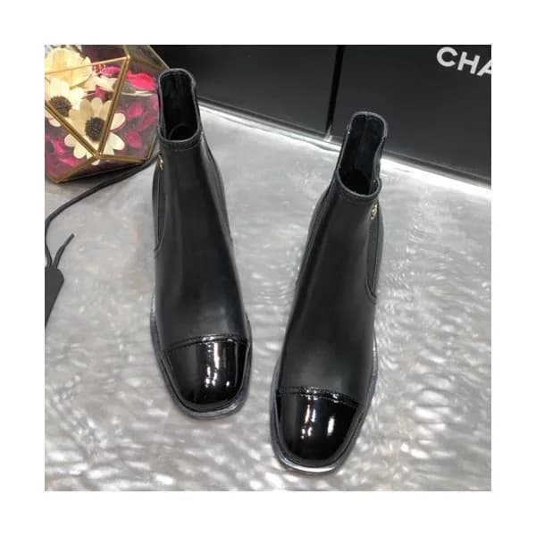 Chanel 2019 Ladies Leather Ankle Boots - 샤넬 2019 여… - 1