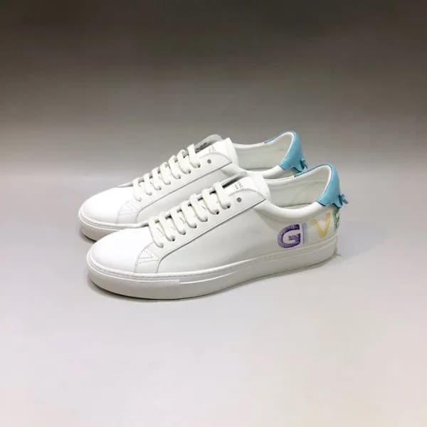 지방시 남/녀 클래식 화이트 스니커즈 - Unisex White Sneakers - giv… - 1