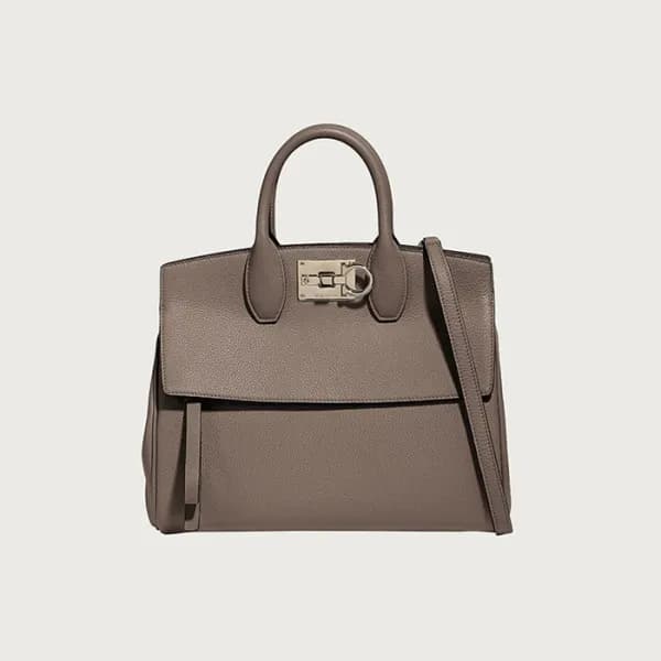 페라가모 여성 그레이 크로스백 - Ferragamo Womens Gray Cross Bag… - 1