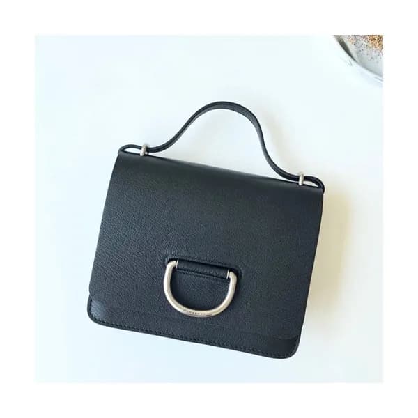 [모던&시크]Burberry 2019 Leather Shoulder Bag, 17.5/20… - 1