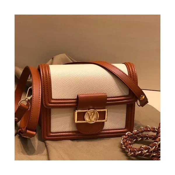Louis Vuitton 2019 Dauphine Epi Leather Shoulder B… - 1