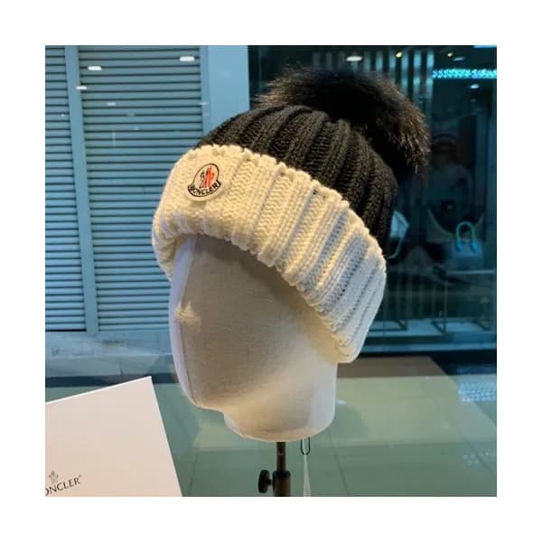 Moncler 2019 Ladies Knit & Fox Fur Cap - 몽클레어 2019… - 1