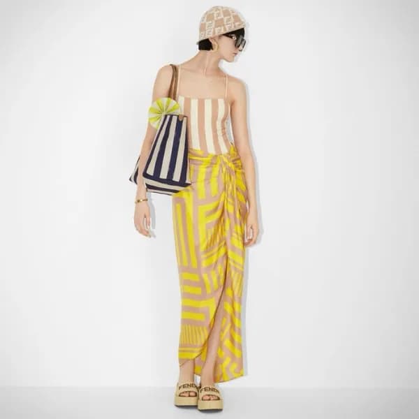 펜디 여성 FF 롤 라지 토트백 - Fendi Womens FF Roll Bag - feb… - 1