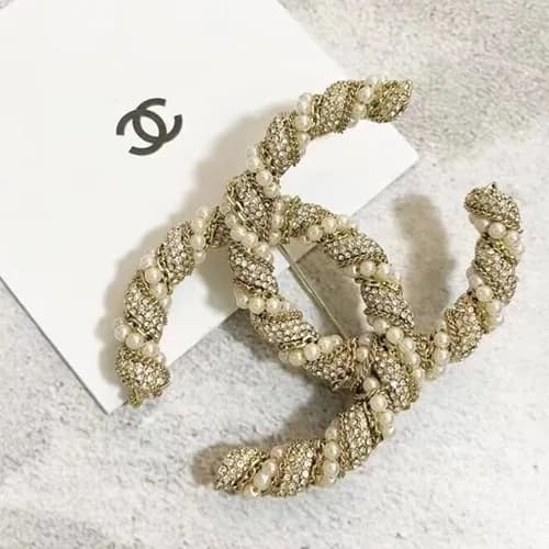 CHANEL Yellow Gold Brooch - 샤넬 여성용 18k도금 옐로우 골드… - 1