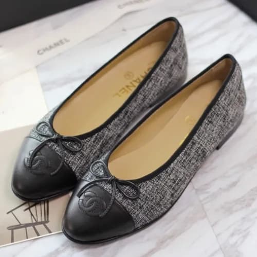 Chanel 2019 Ladies Classic CC Logo Ribbon Tweed Ba… - 1