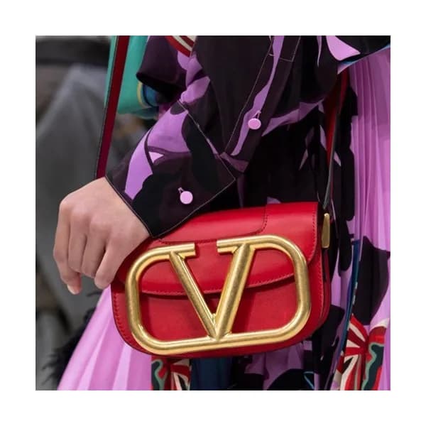 Valentino 2019 Leather Garavani Shoudler Cross Bag… - 1