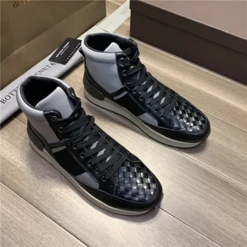 Bottega Veneta 2020 Men's Leather Sneakers - 보… - 1