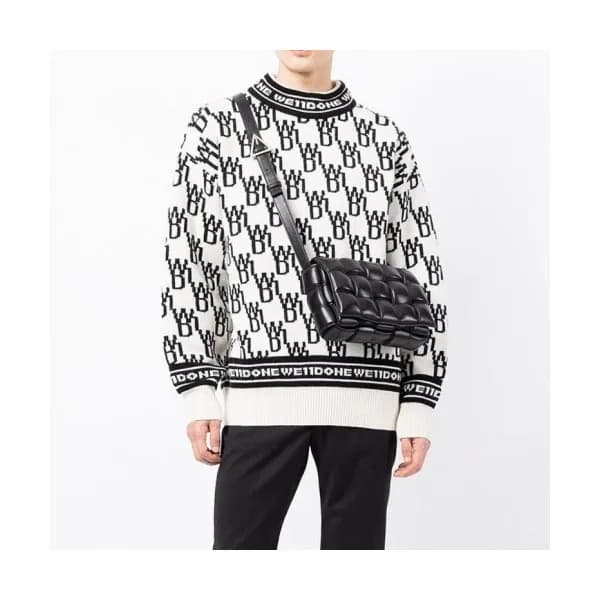 WELLDONE Mm/Wm Retro Logo Crew-neck Sweaters Blac… - 1