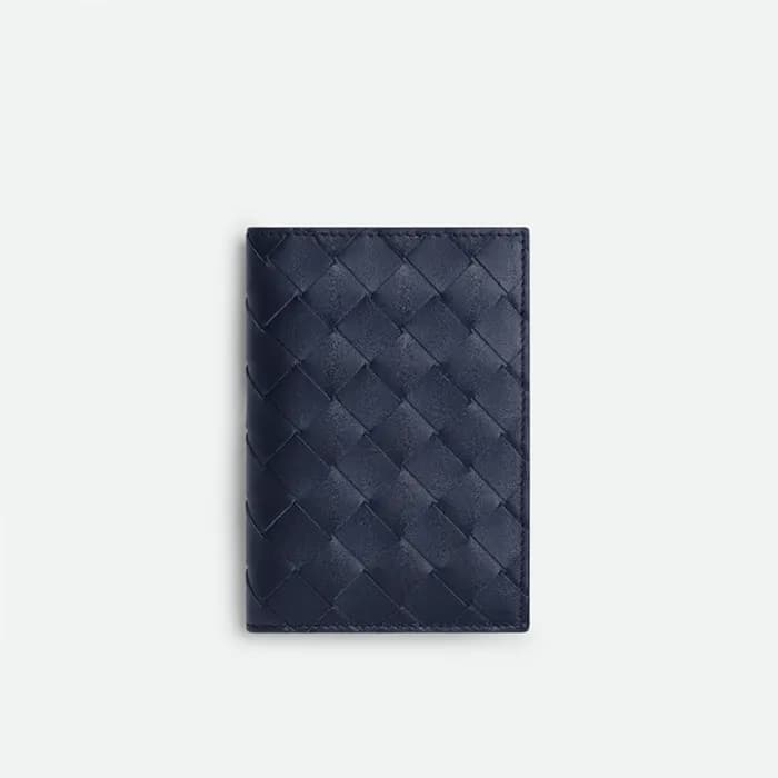 보테가베네타 남성 인트레치아토 여권지갑 - Bottega Veneta Mens Navy P… - 1
