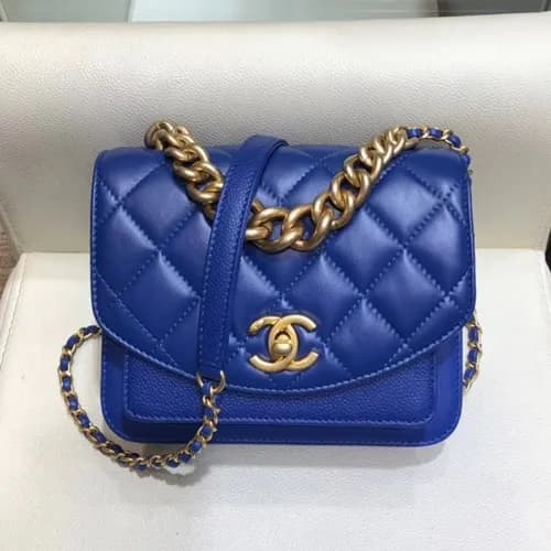 Chanel 2019 Flap Shoulder Bag,19CM - 샤넬 2019 플랩 숄더… - 1