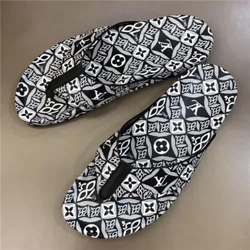 Louis Vuitton 2021 Men's Leather Slipper - 루이비… - 1
