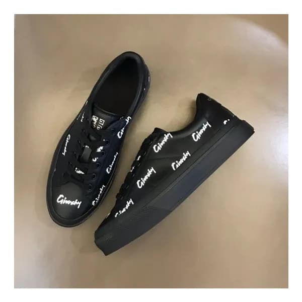 지방시 남성 블랙 스니커즈 - Givenchy Mens Black Sneakers - gi… - 1