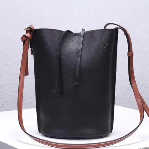 Loewe 2019 Gate Bucket Shoulder Bag, 28CM - 로에베 20… - 1