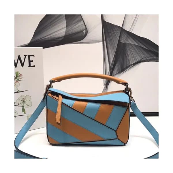 Loewe 2019 Puzzle Small Shoulder Bag, 24CM - 로에베 2… - 1
