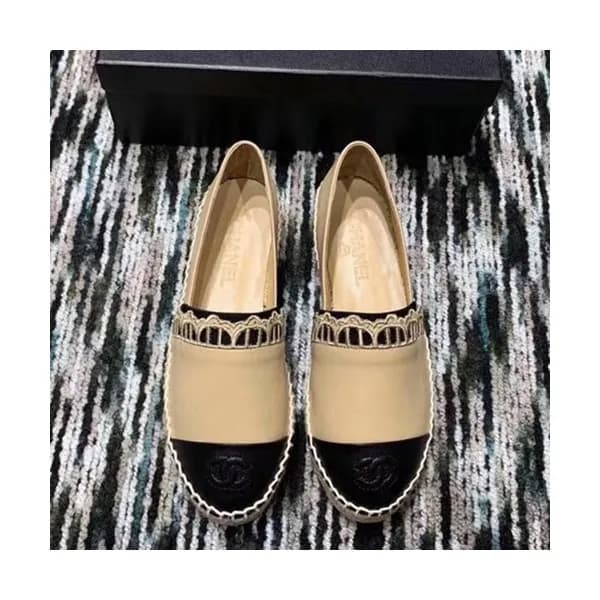Chanel 2019 Ladies Leather Slip On - 샤넬 2019 여성용 레… - 1