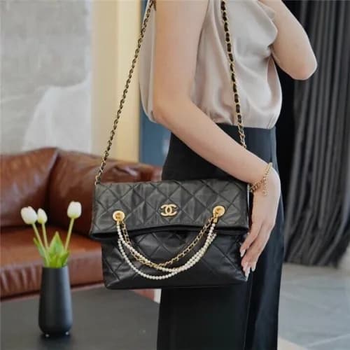 Chanel 2020 Women's Leather Pearl Chain Tote S… - 1
