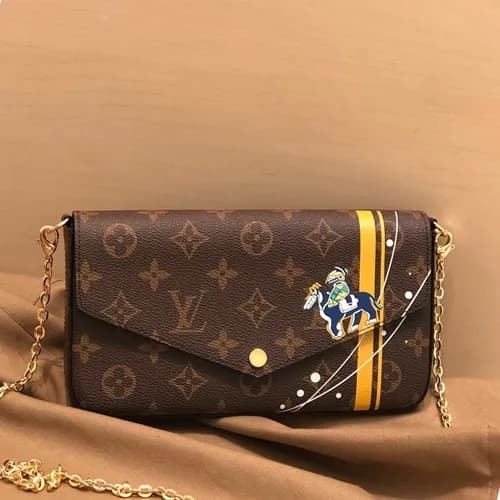 Louis Viutton 2019 Pochette Monogram Felice Chain … - 1