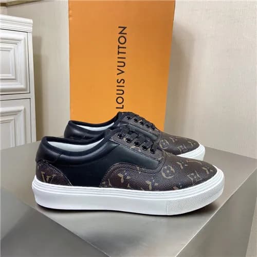 Louis Vuitton 2021 Men's Leather Sneakers - 루이… - 1