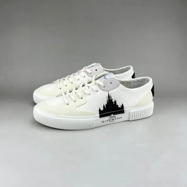 지방시 남성 클래식 화이트 스니커즈 - Givenchy Mens White Sneakers… - 1