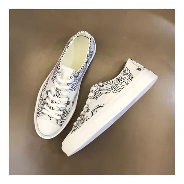지방시 남성 화이트 스니커즈 - Givenchy Mens White Sneakers - g… - 1