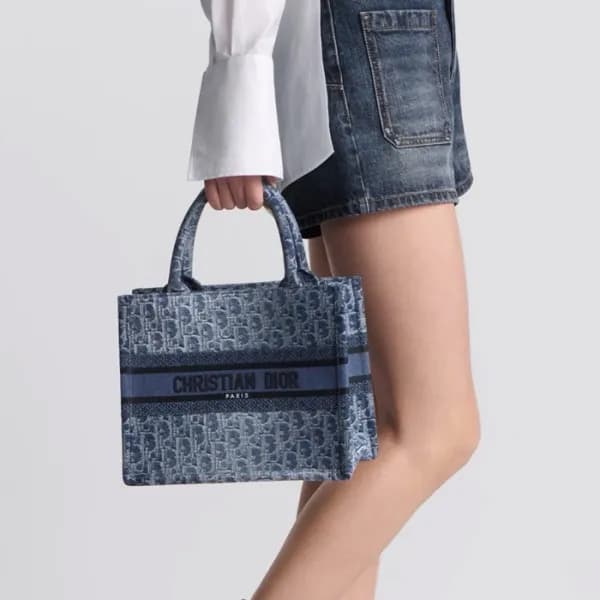 디올 여성 썸머 북토트 M1265 - Dior Womens Summer Book Tote … - 1