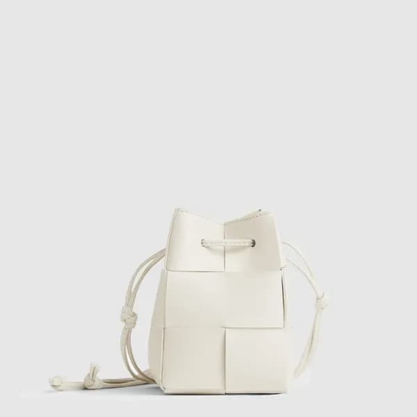 보테가 베네타 여성 카세트 미니 버킷 백 - Bottega veneta Womens Cas… - 1