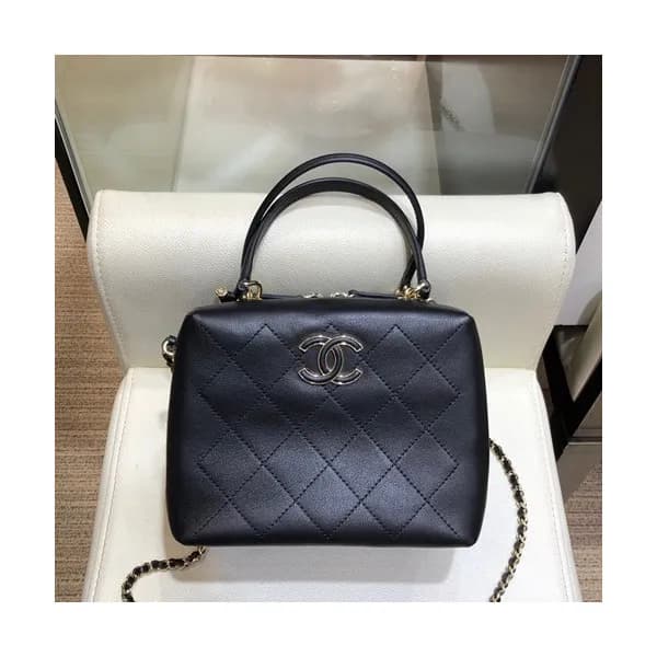 Chanel 2019 Leather Tote Shoulder Bag ,20CM - 샤넬 2… - 1