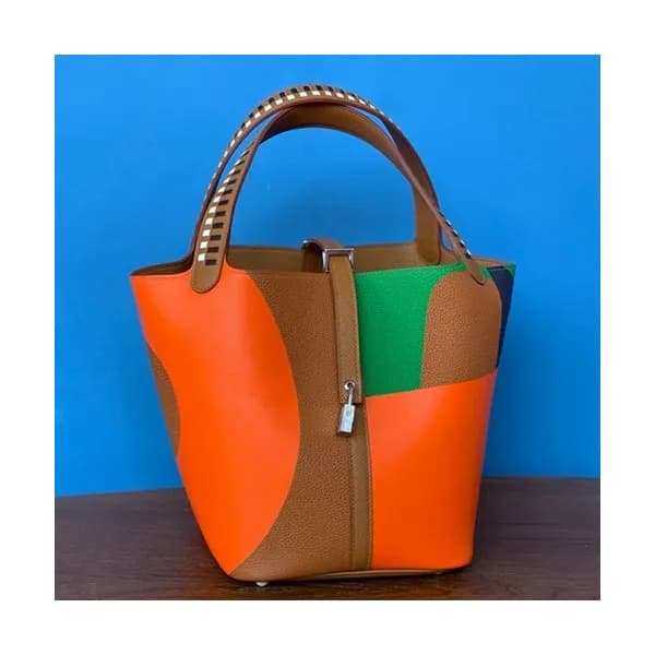 Hermes 2019 Picotin Lock Leather Tote Bag,22cm - 에… - 1
