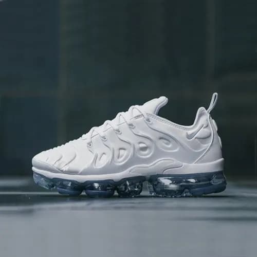 Nike 2019 Air Vapor Max Plus Cushion Running Shoes… - 1