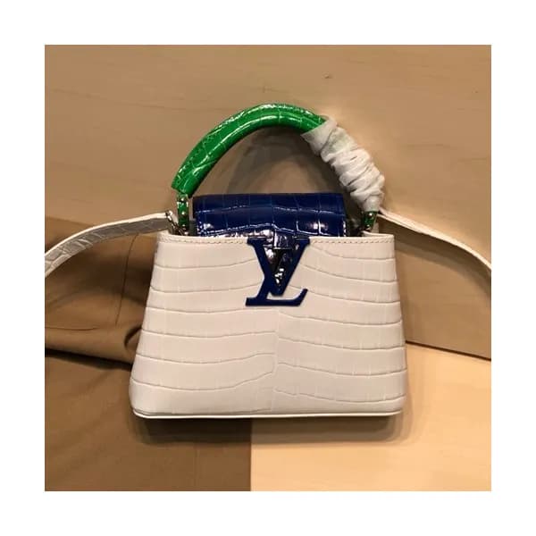 Louis Vuitton 2020 Capucines Shoulder Bag,21/27cm … - 1