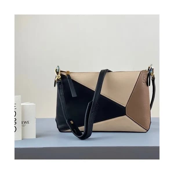 Loewe Puzzle 2020 Pochette Mini Shoulder Bag, 24CM… - 1