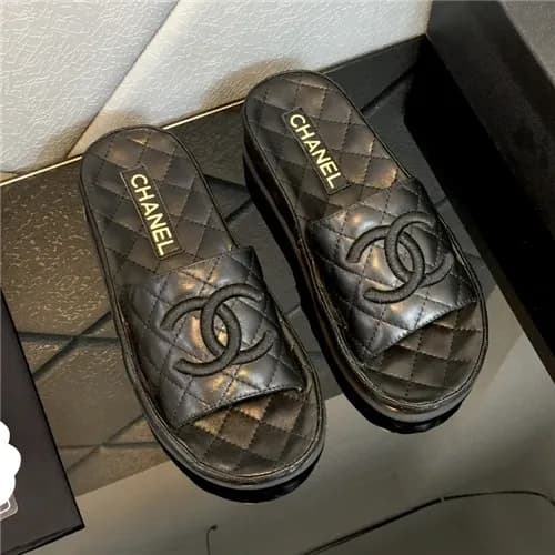 Chanel 2021 CC Logo Leather Slipper - 샤넬 2021 CC로고… - 1