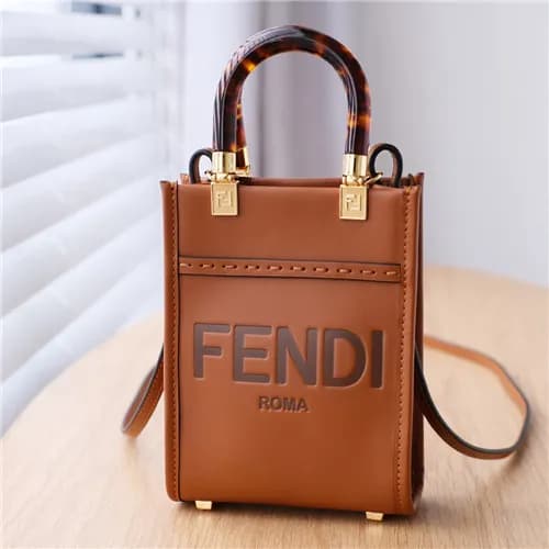 [트랜디한]Fendi 2021 Women's Leather Mini Tote Bag… - 1
