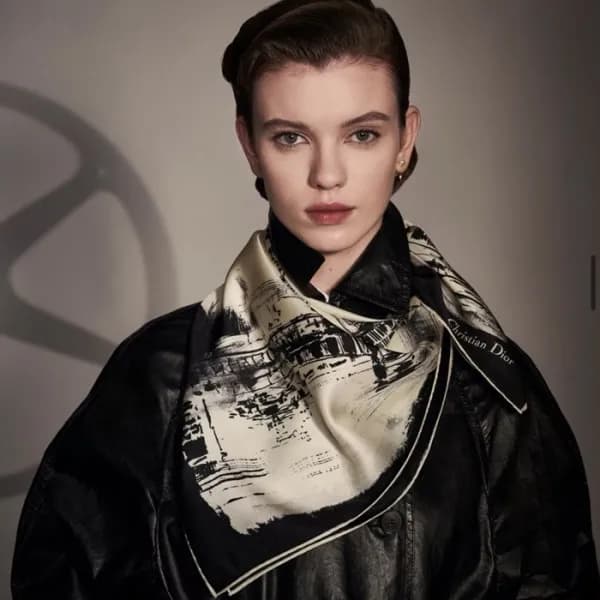 디올 여성 에펠탑 스카프 - Dior Womens Eiffel Tower Scarf - a… - 1