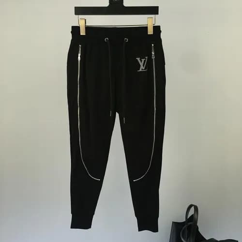 Louis vuitton 2019 Mens Initial Logo Casual Traini… - 1