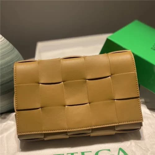 [보테가베네타]Bottega Veneta 2021 Women's Leather Sh… - 1