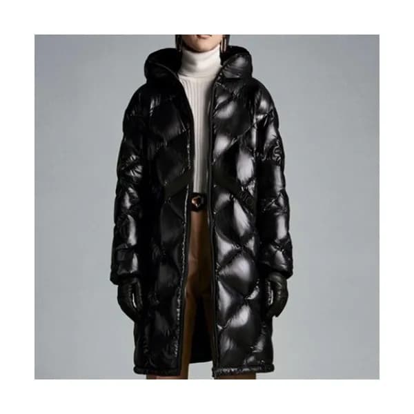 Moncler Womens Patch Logo Modern Duck Down Paddin… - 1