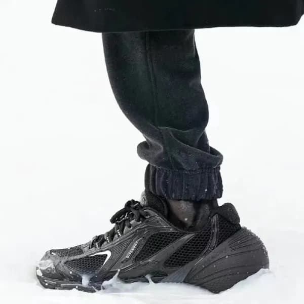 지방시 남성 블랙 스니커즈 - Givenchy Mens Black Sneakers - gi… - 1