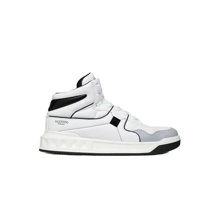 발렌티노 남/녀 원스터드 미드탑 화이트/블랙 스니커즈 【매장-160만원대】 - Valent… - 1