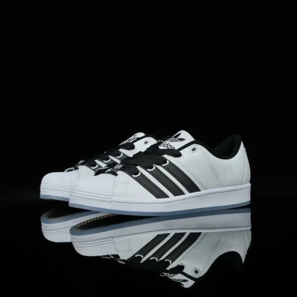 아디다스 x korn 남/녀 블랙 스니커즈 - Adidas x Korn Unisex Bla… - 1