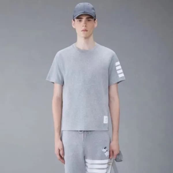 톰브라운 남성 라운드 반팔티 - Thom Browne Mens Round Tshirts -… - 1
