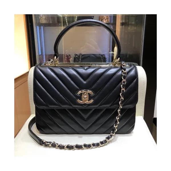 Chanel 2019 Woman Leather Chain Tote Shoulder Bag,… - 1