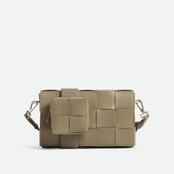 보테가베네타 남/녀 카키 카세트백 - Bottega Veneta Unisex Khaki C… - 1