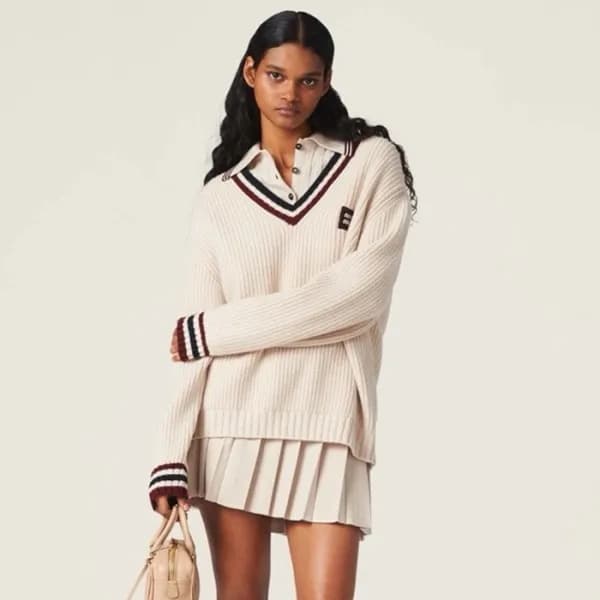 미우미우 여성 브이넥 니트 - Miumiu Womens V-neck Knitwear - m… - 1